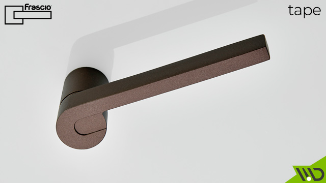 maniglia-per-porta-tape